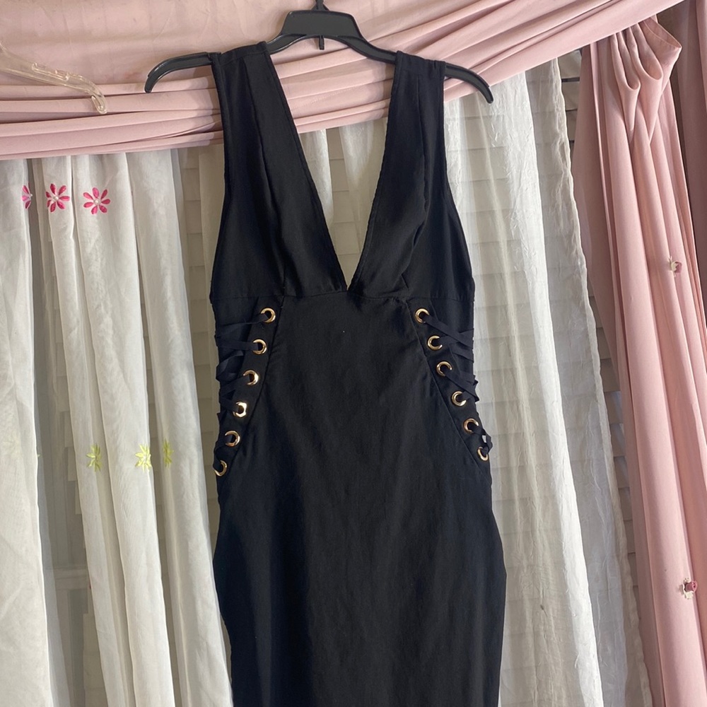 Body shaping dress with v cut in the back